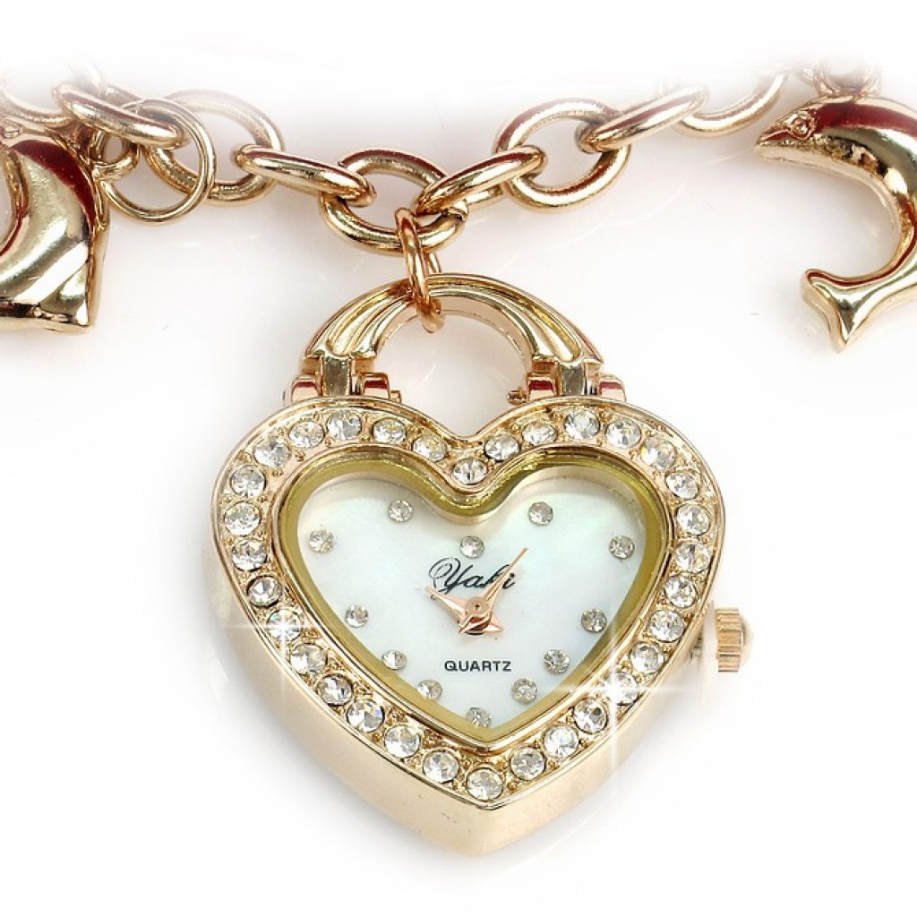 heart-shaped-jewelry-abla